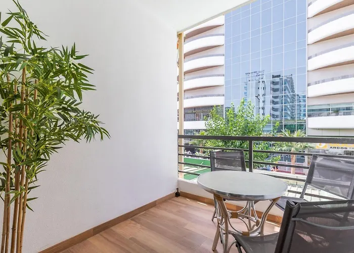 Queen Διαμέρισμα Μπένιντορμ